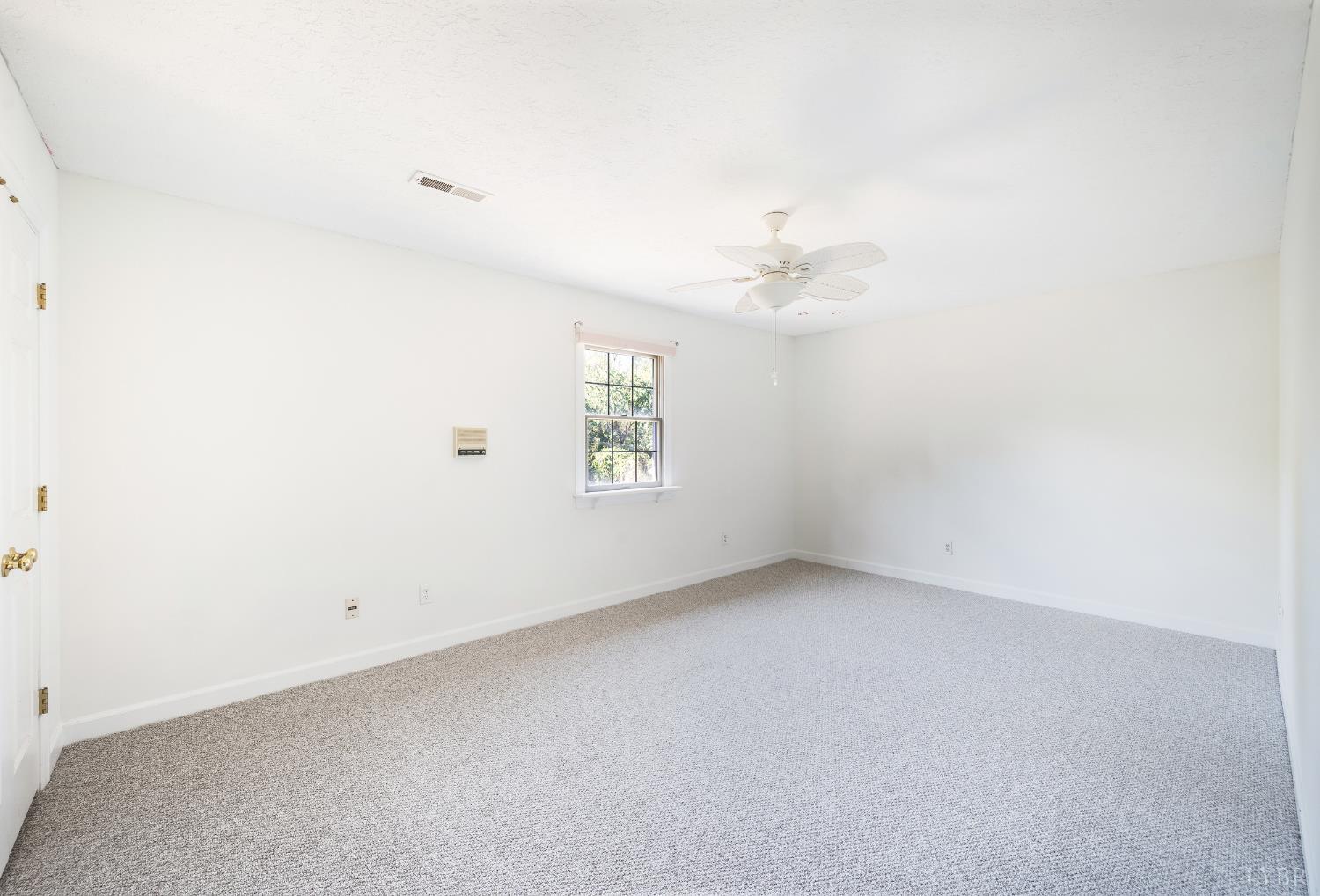 1139 Macon Loop Lynchburg, VA 24503 - Photo 32 of 63