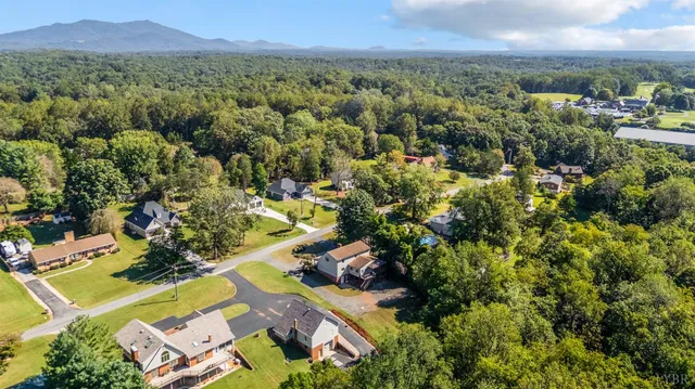 $399,900 | 1139 Macon Loop, Lynchburg, VA 24503