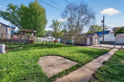 $325,000 | 2747 Jersey Avenue South, St. Louis Park, MN 55426