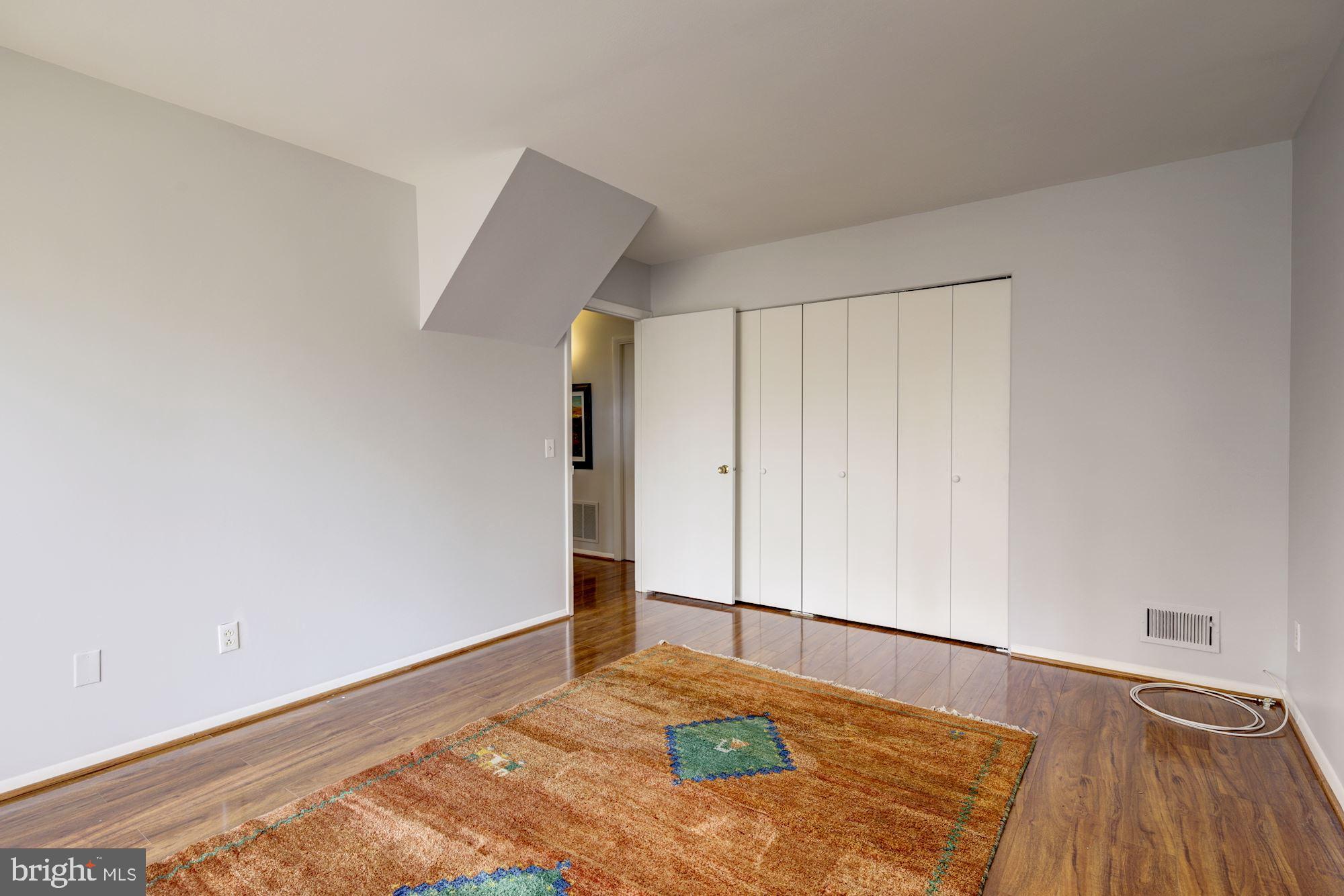 9510 Good Lion Road Columbia, MD 21045 - Photo 44 of 63 ENGINEERED HARDWOOD EASY BREEZY TO KEEP
