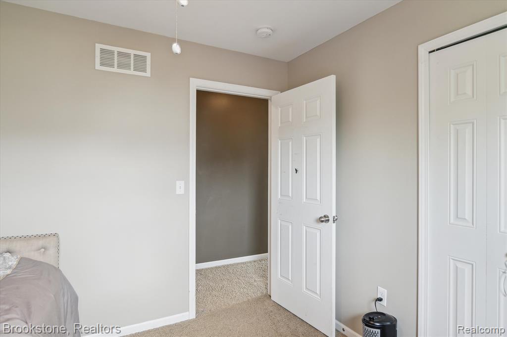 660 Park Lane Road Chelsea, MI 48118 - Photo 24 of 40