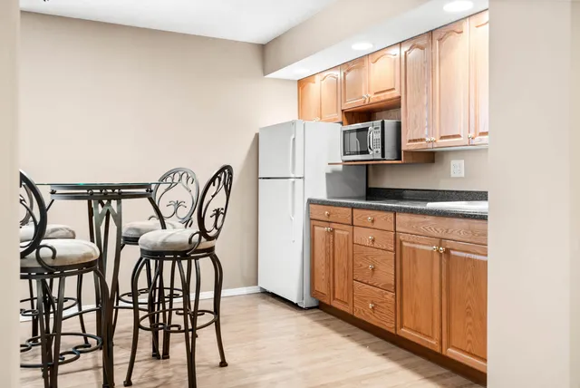 $505,000 | 1902 Quail Run CC Court, Normal, IL 61761