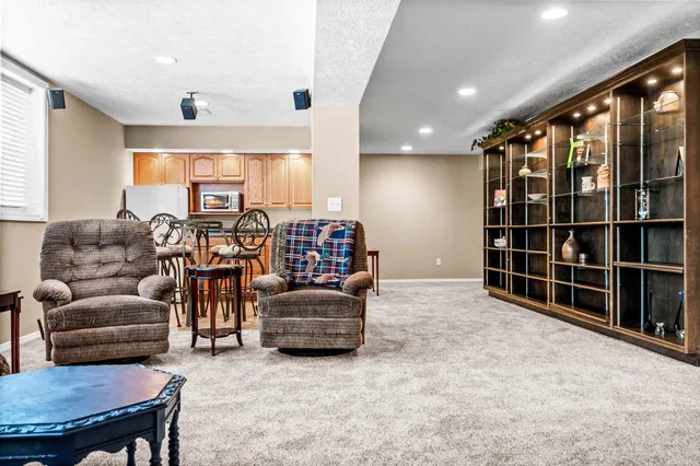 $505,000 | 1902 Quail Run CC Court, Normal, IL 61761