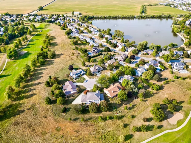 $505,000 | 1902 Quail Run CC Court, Normal, IL 61761