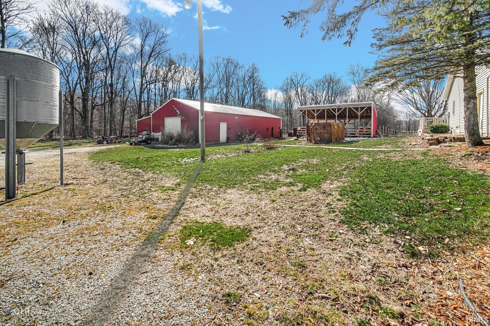 32100 Edison Road New Carlisle, IN 46552 - Photo 3 of 36
