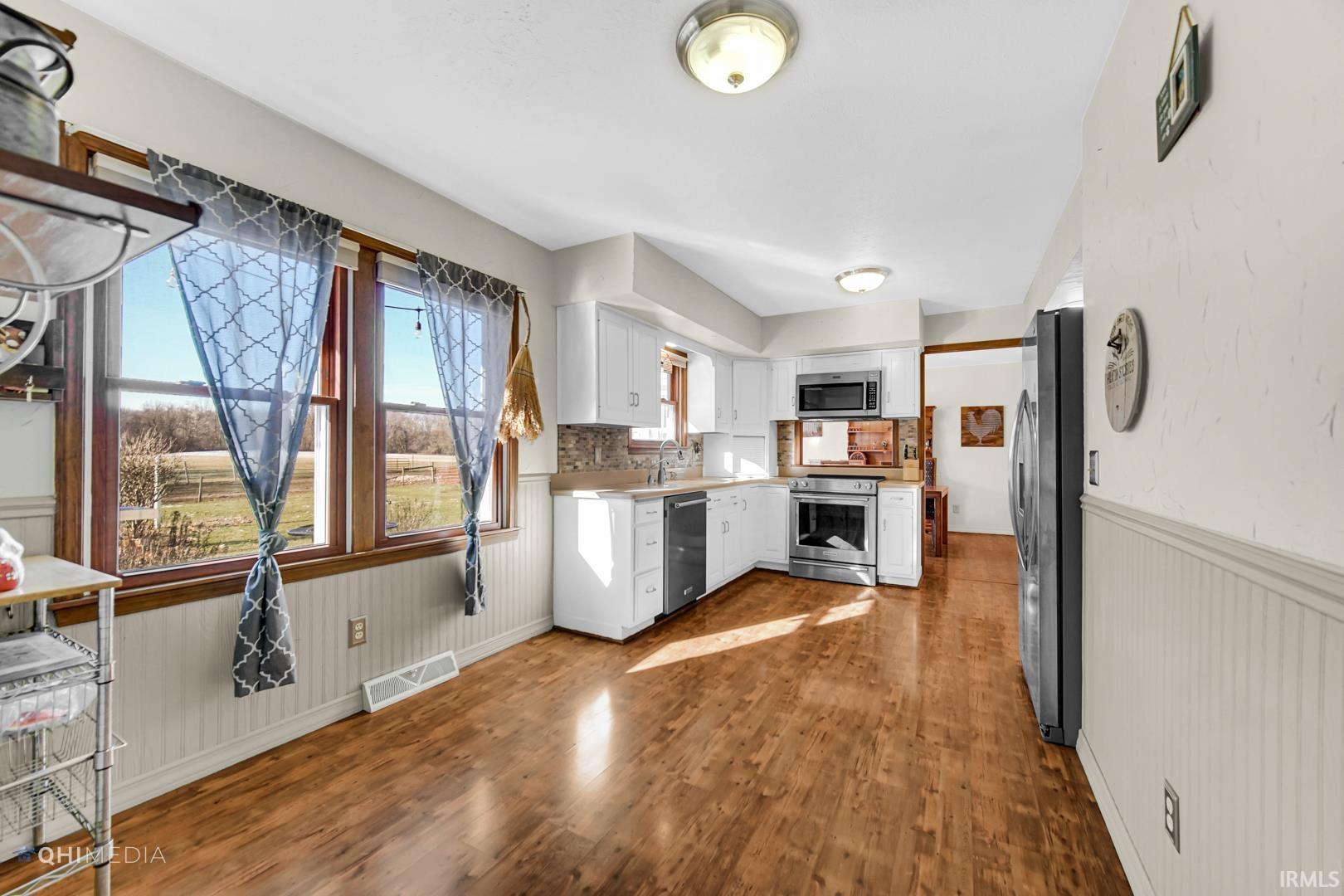 32100 Edison Road New Carlisle, IN 46552 - Photo 10 of 36