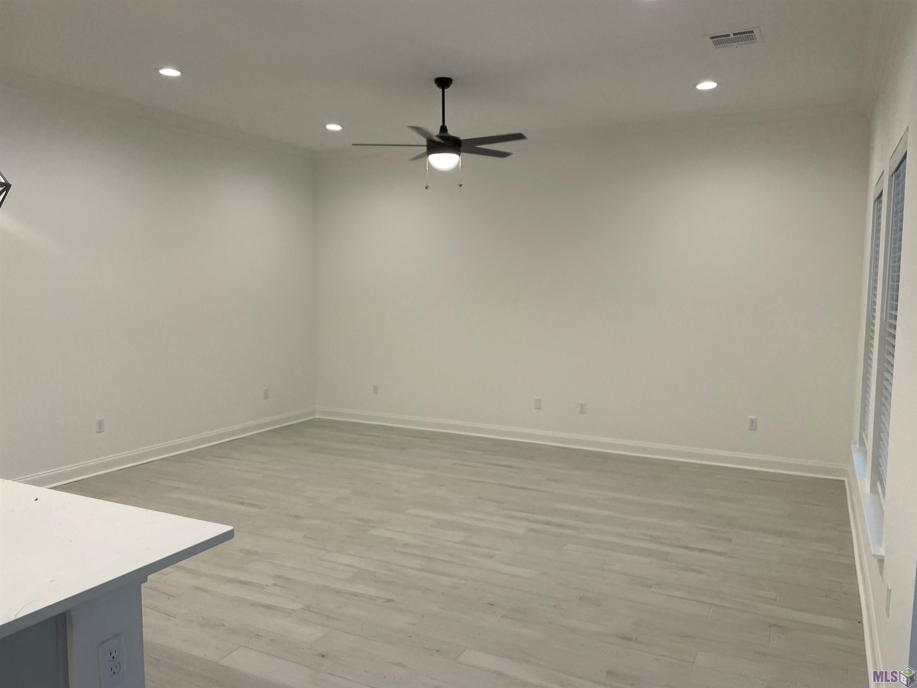 407 Rue Evangeline Houma, LA 70364 - Photo 2 of 7