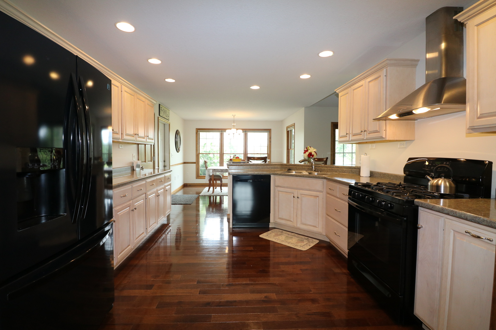 8233 Township Road Clinton, IL 61727 - Photo 7 of 23