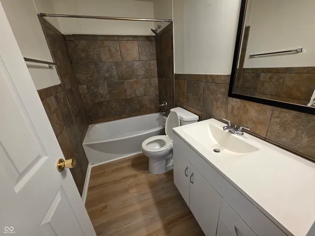 $1,950 | 11329 Smoothbark Drive, Indianapolis, IN 46235