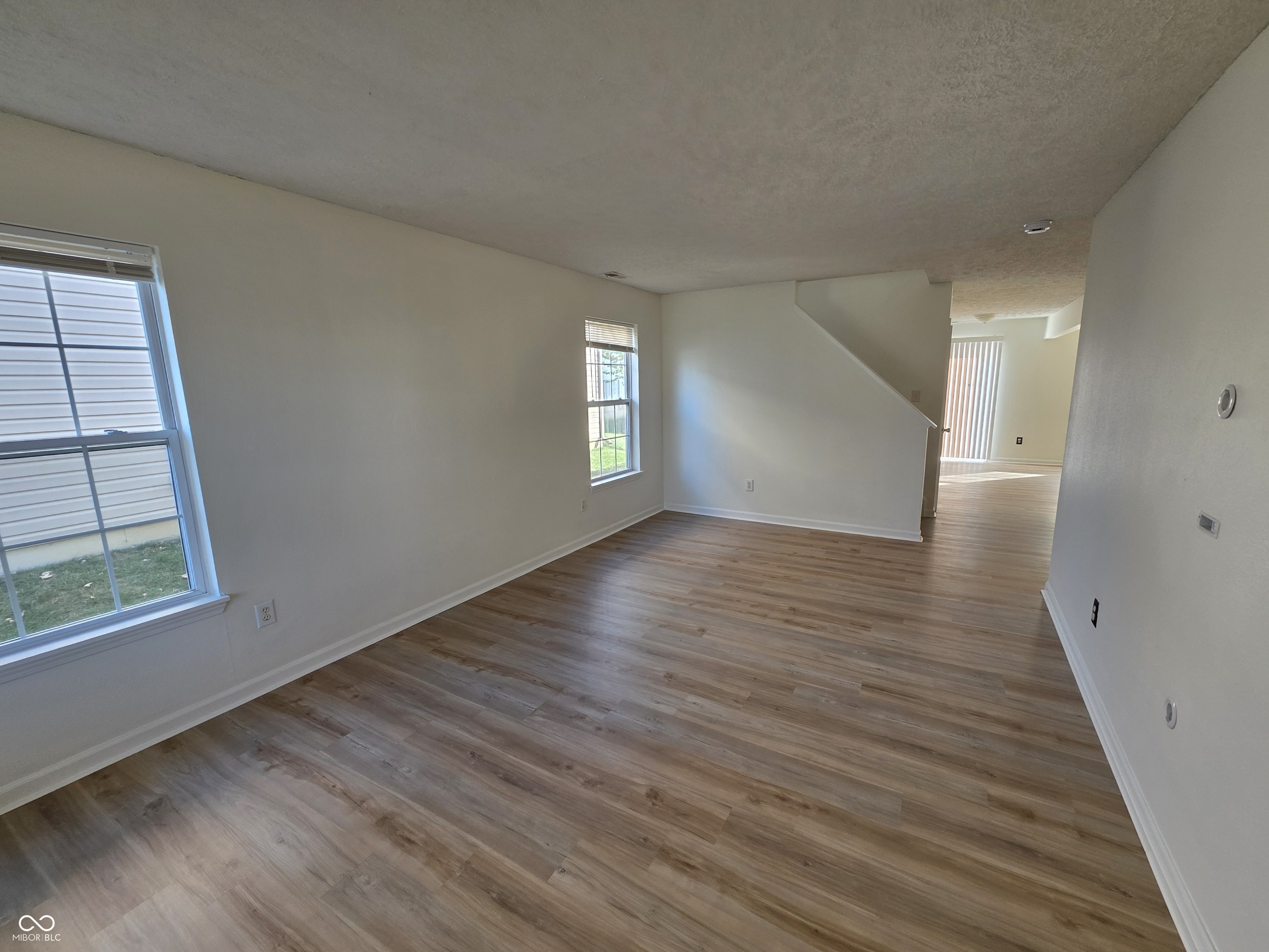 11329 Smoothbark Drive Indianapolis, IN 46235 - Photo 4 of 21