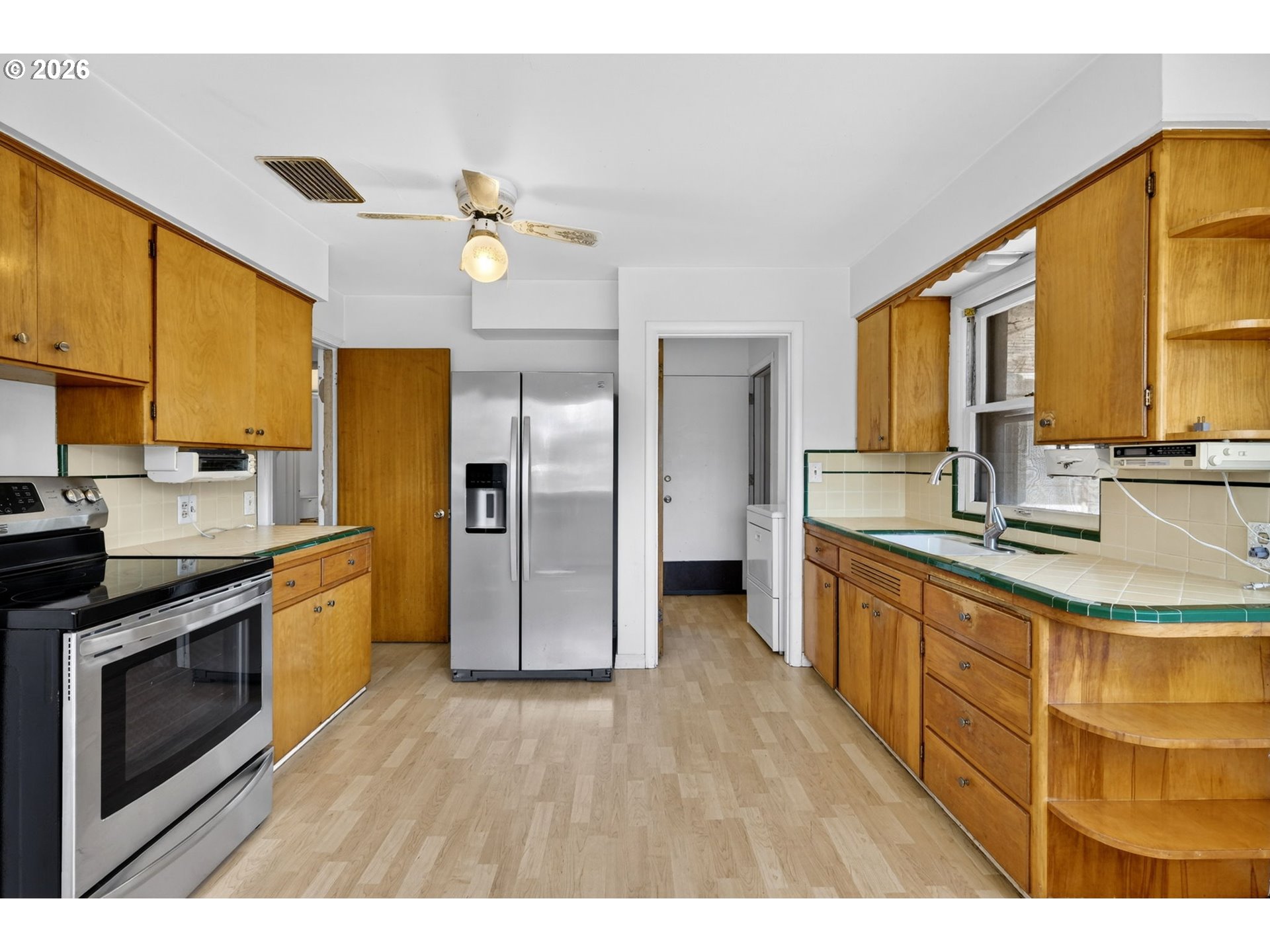 4655 Southwest Pendleton Street Portland, OR 97221 - Photo 10 of 48 Kitchen