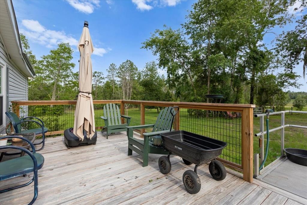 7220 Northeast 24th Loop High Springs, FL 32643 - Photo 3 of 38