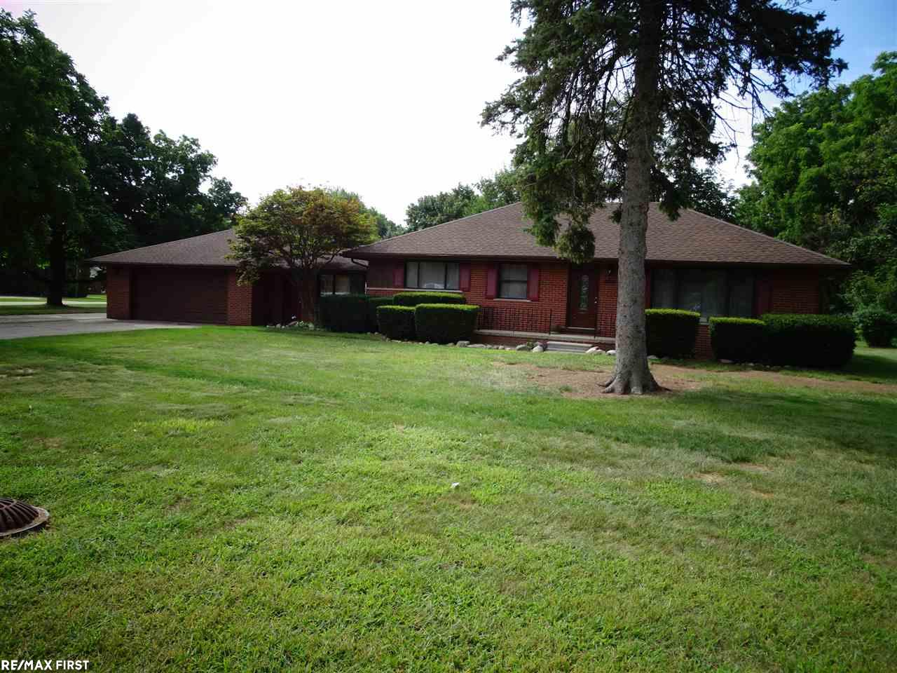 18362 South Nunneley Road Clinton Township, MI 48035 - Photo 1 of 24