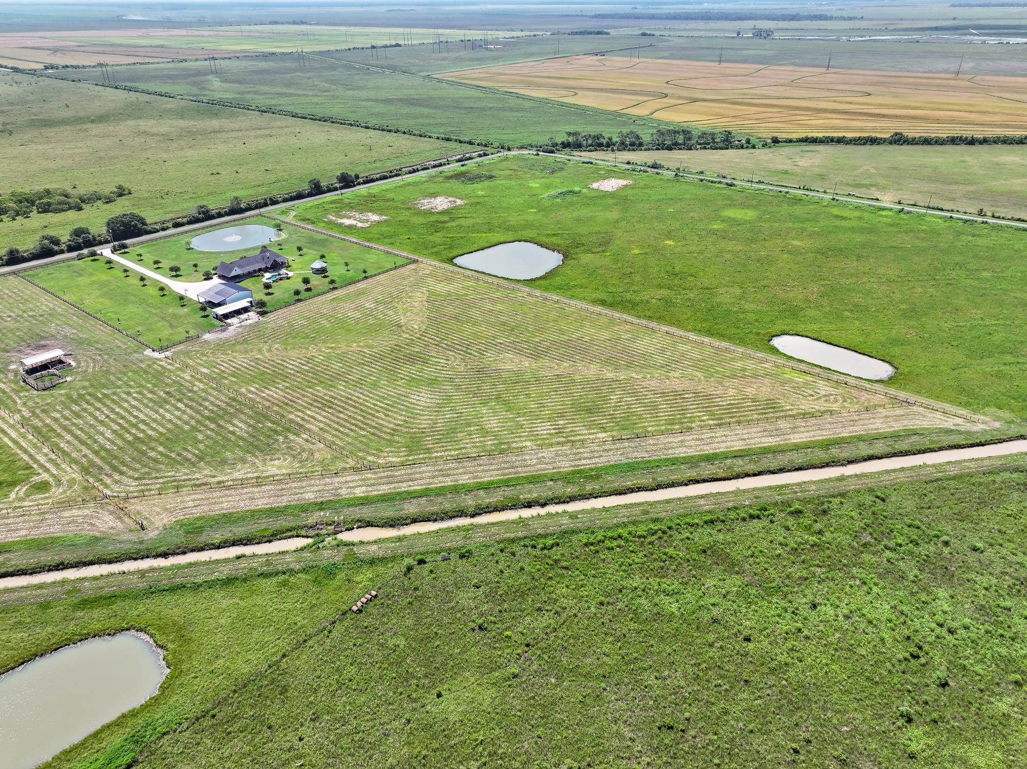 5350 Thompson Road Nome, TX 77629 - Photo 48 of 49 Gallery Image 48
