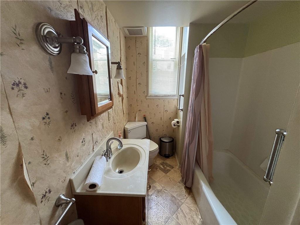 135 Rochelle Street Pittsburgh, PA 15210 - Photo 20 of 30 Gallery Image 20