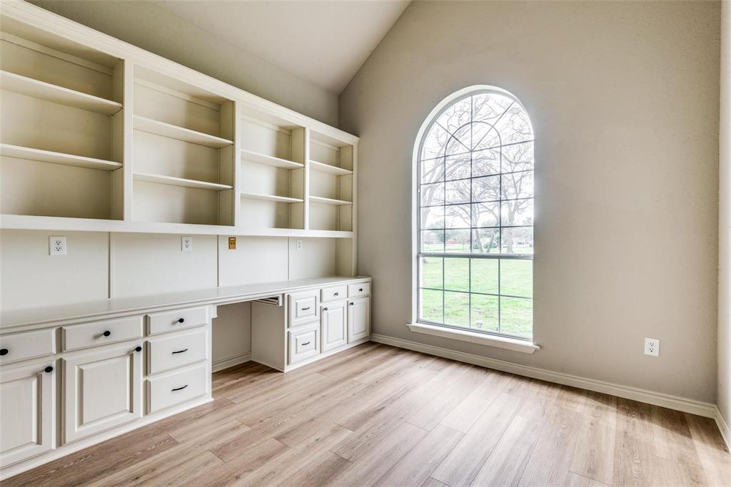 9986 Copeland Place Pilot Point, TX 76258 - Photo 13 of 23 Gallery Image 13