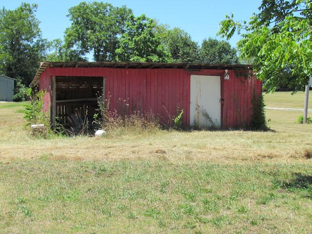 150 South Commerce Road Watertown, TN 37184 - Photo 5 of 9 Second storage building.