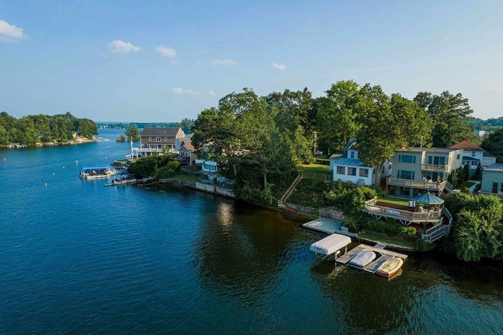 61 Birch Island Road Webster, MA 01570 - Photo 10 of 28 Gallery Image 10