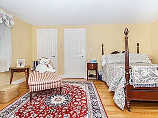 63 Elm Road Newton, MA 02460 - Photo 23 of 30 Gallery Image 23