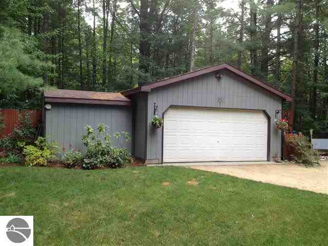 10792 White Pine Road Interlochen, MI 49643 - Photo 7 of 21 1749279-6.JPG