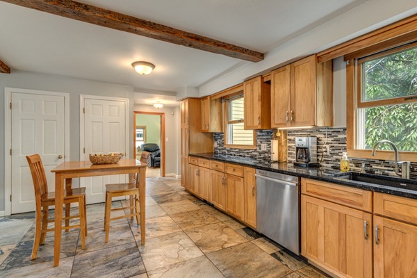 397 Concord Road Bedford, MA 01730 - Photo 11 of 30