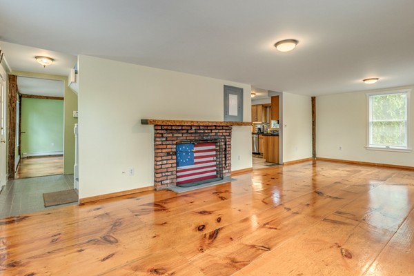 397 Concord Road Bedford, MA 01730 - Photo 13 of 30