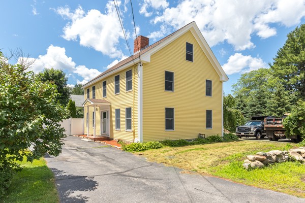 397 Concord Road Bedford, MA 01730 - Photo 2 of 30