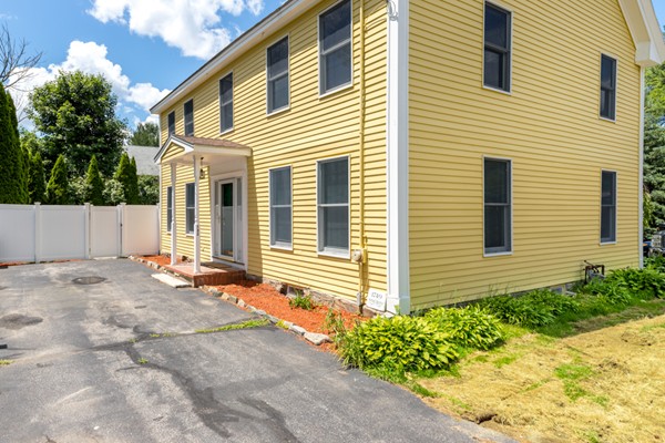 397 Concord Road Bedford, MA 01730 - Photo 3 of 30