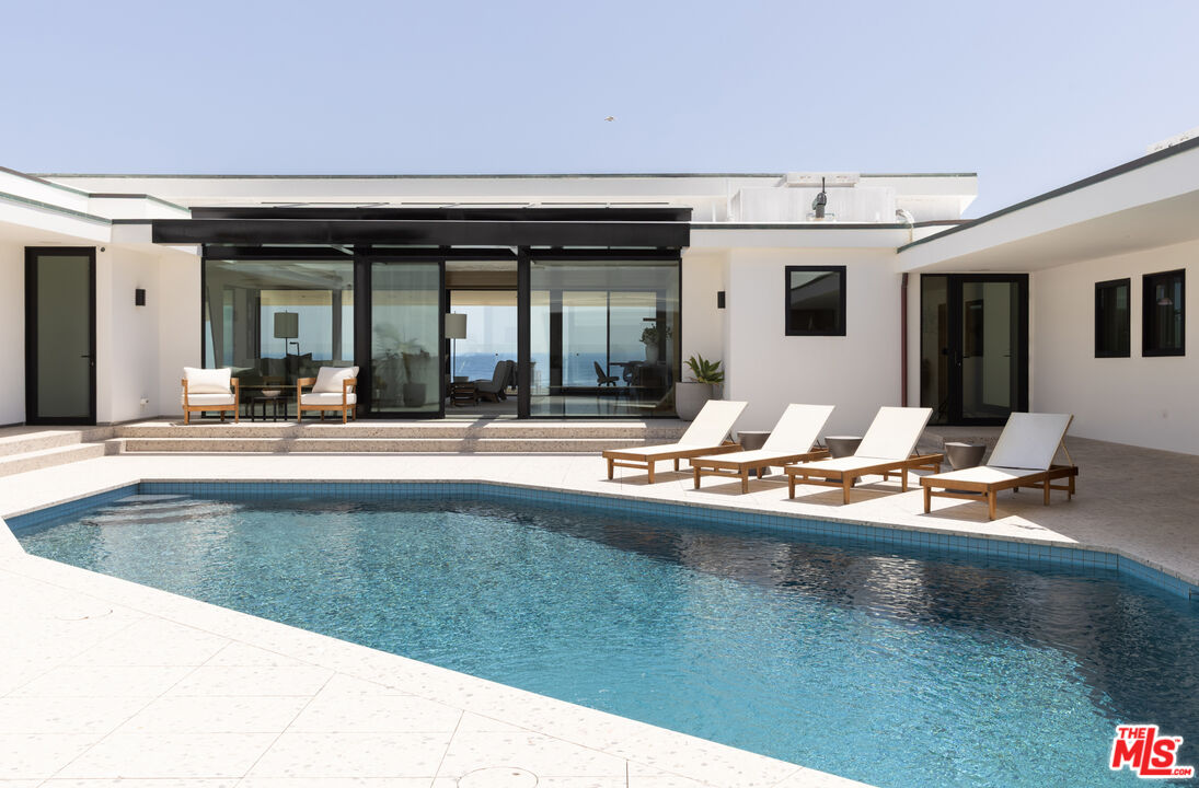 31388 Broad Beach Road Malibu, CA 90265 - Photo 1 of 36