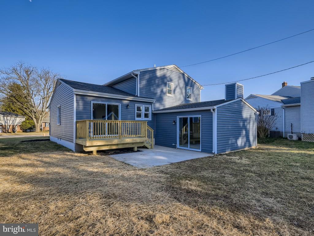 8404 Saunders Road Lutherville-Timonium, MD 21093 - Photo 28 of 33 Exterior Rear
