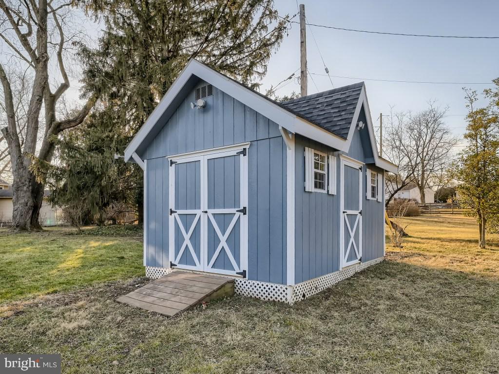 8404 Saunders Road Lutherville-Timonium, MD 21093 - Photo 32 of 33 Storage Shed
