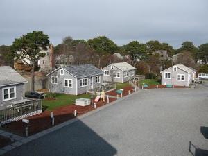 91 Glendon Road, Unit 91 Dennis Port, MA 02639 - Photo 4 of 11