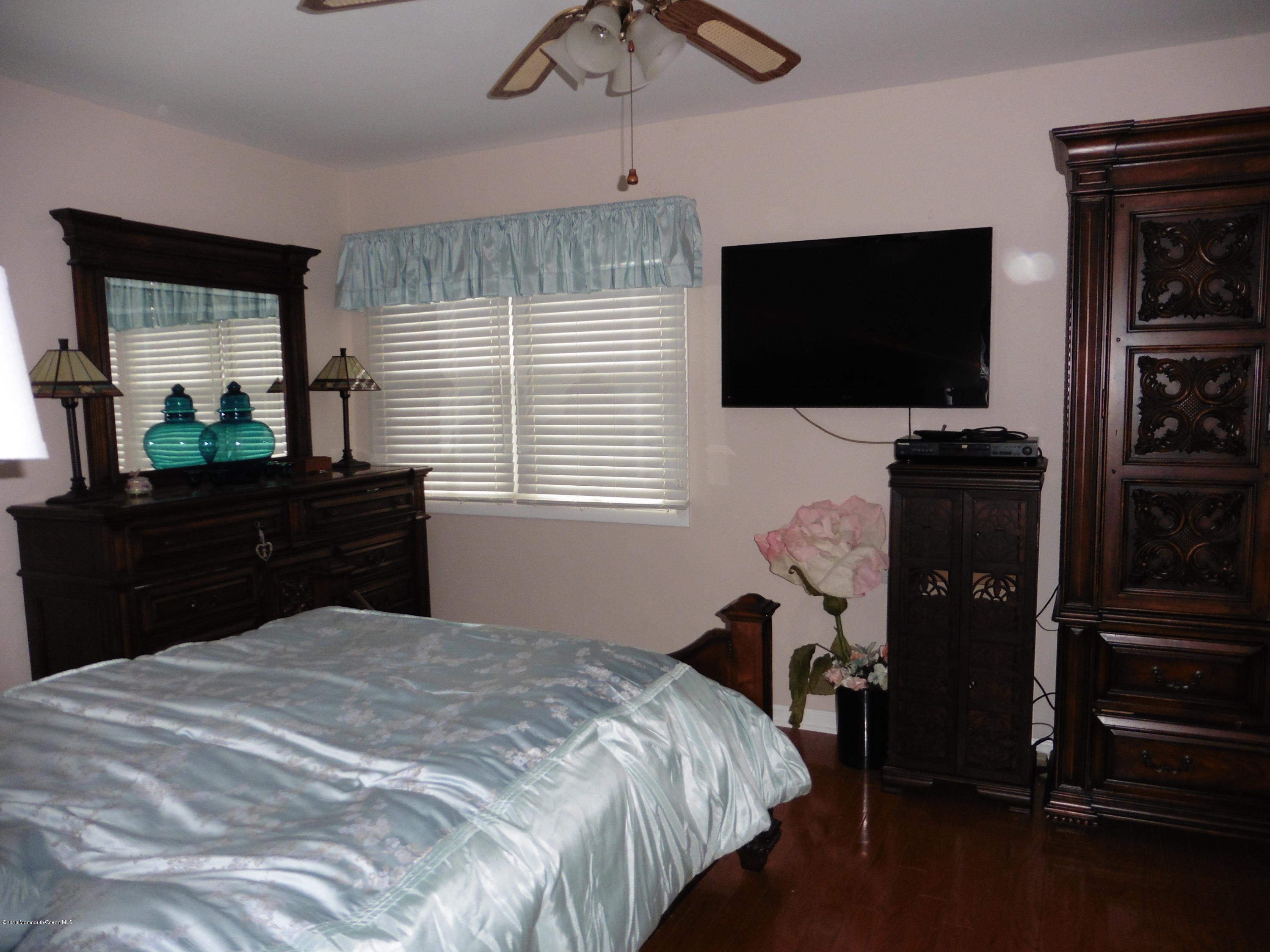 10 Poe Road Brick, NJ 08724 - Photo 23 of 26 P1010356