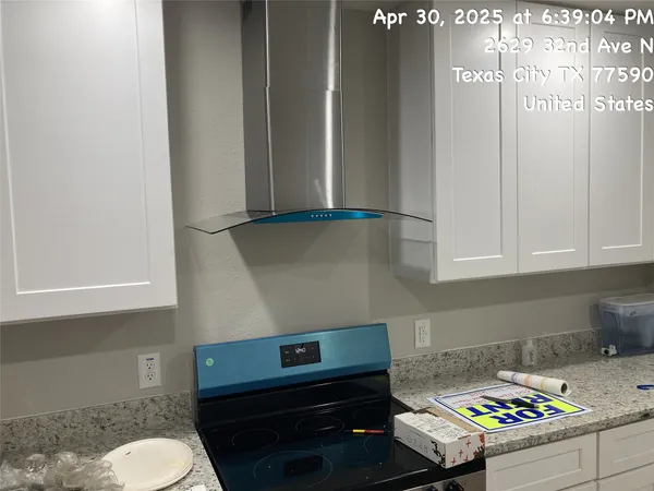 $1,600 | 2627 32nd Avenue North, Texas City, TX 77590