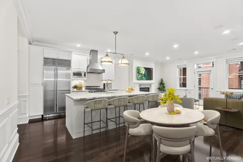 $675,000 | 2222 West Belmont Avenue, Unit 301, Chicago, IL 60618