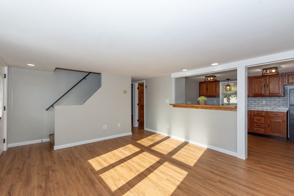 3 Hamilton Street Oxford, MA 01540 - Photo 12 of 26