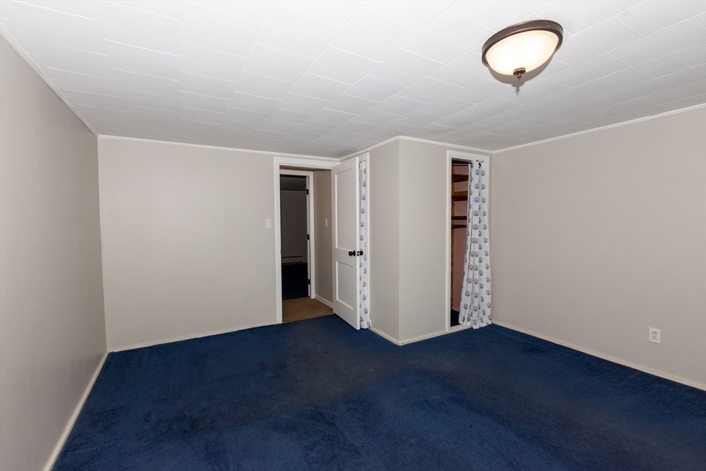 3 Hamilton Street Oxford, MA 01540 - Photo 22 of 26