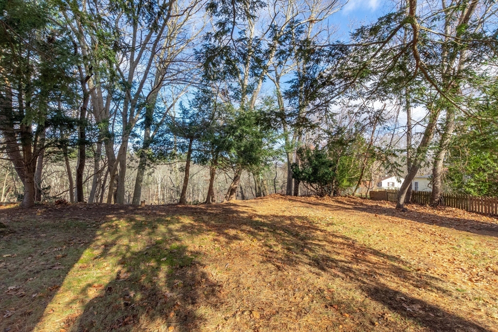 3 Hamilton Street Oxford, MA 01540 - Photo 8 of 26