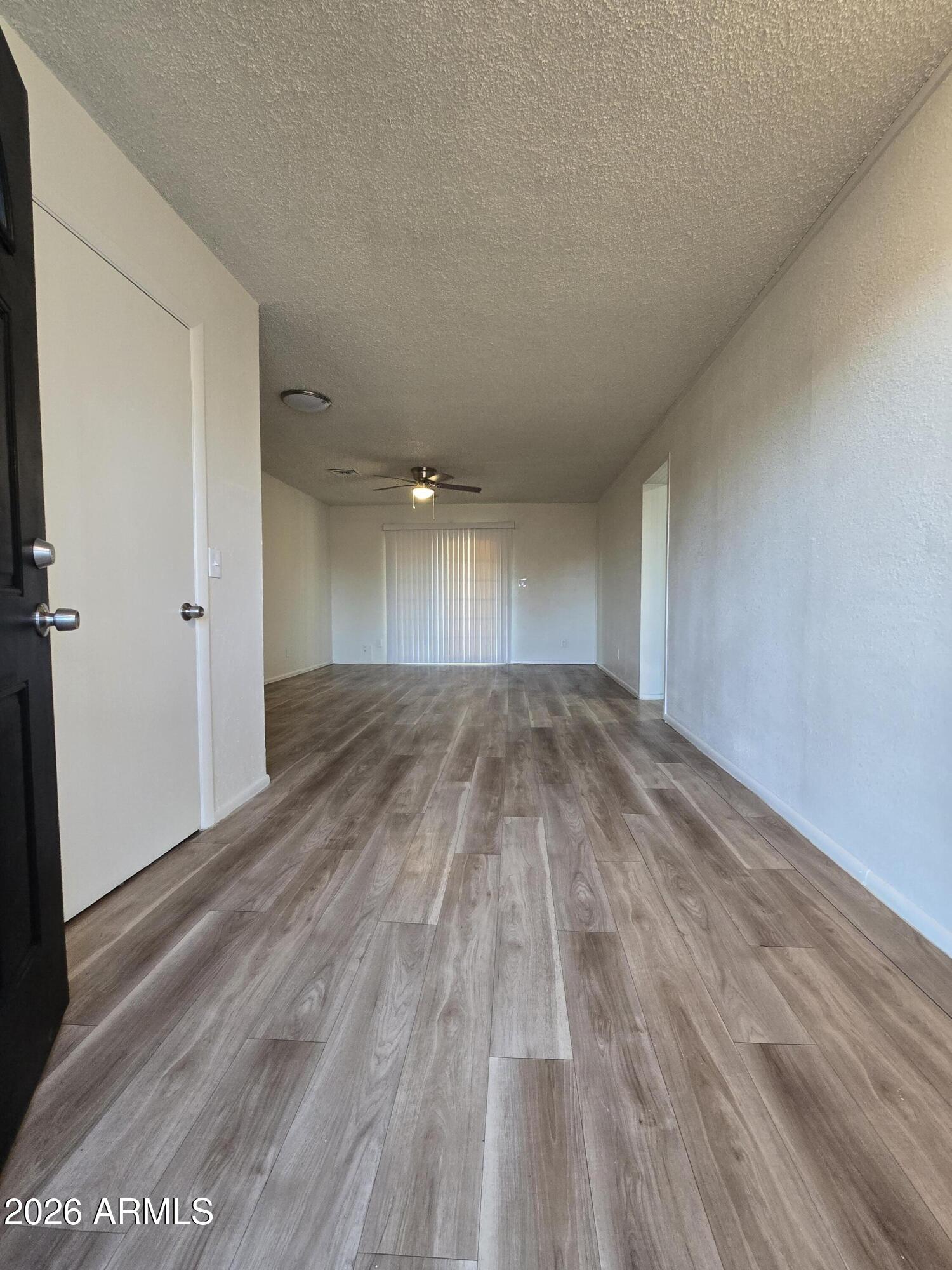 3339 West Cholla Street Phoenix, AZ 85029 - Photo 2 of 20 20260404_065026