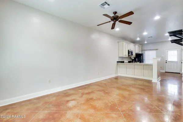 $1,800 | 300 Roosevelt Street, Unit A, Lafayette, LA 70501