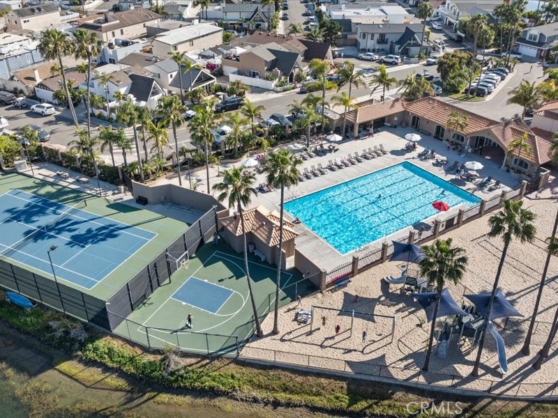5 Canal Circle Newport Beach, CA 92663 - Photo 22 of 22 an aerial view of a residential houses with yard