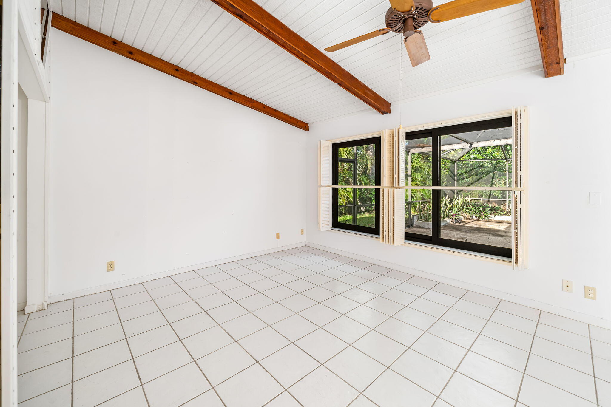 22002 Colony Drive Boca Raton, FL 33433 - Photo 25 of 36 24