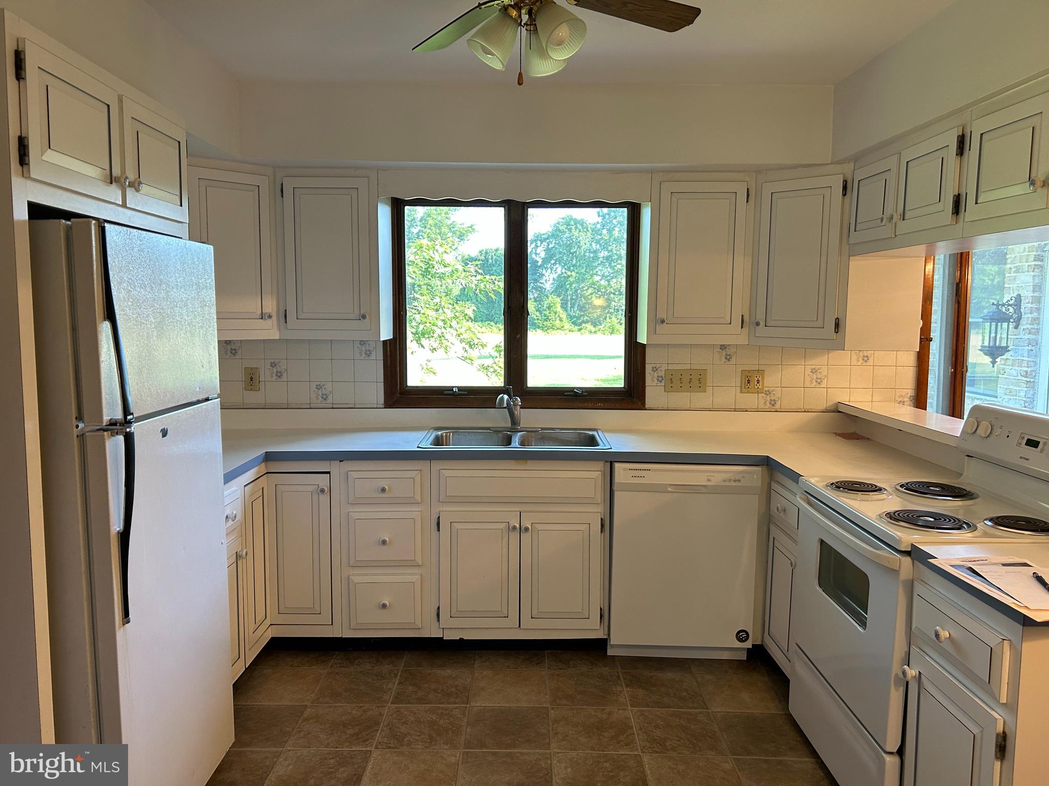 102 Quinton Alloway Road Salem, NJ 08079 - Photo 5 of 39
