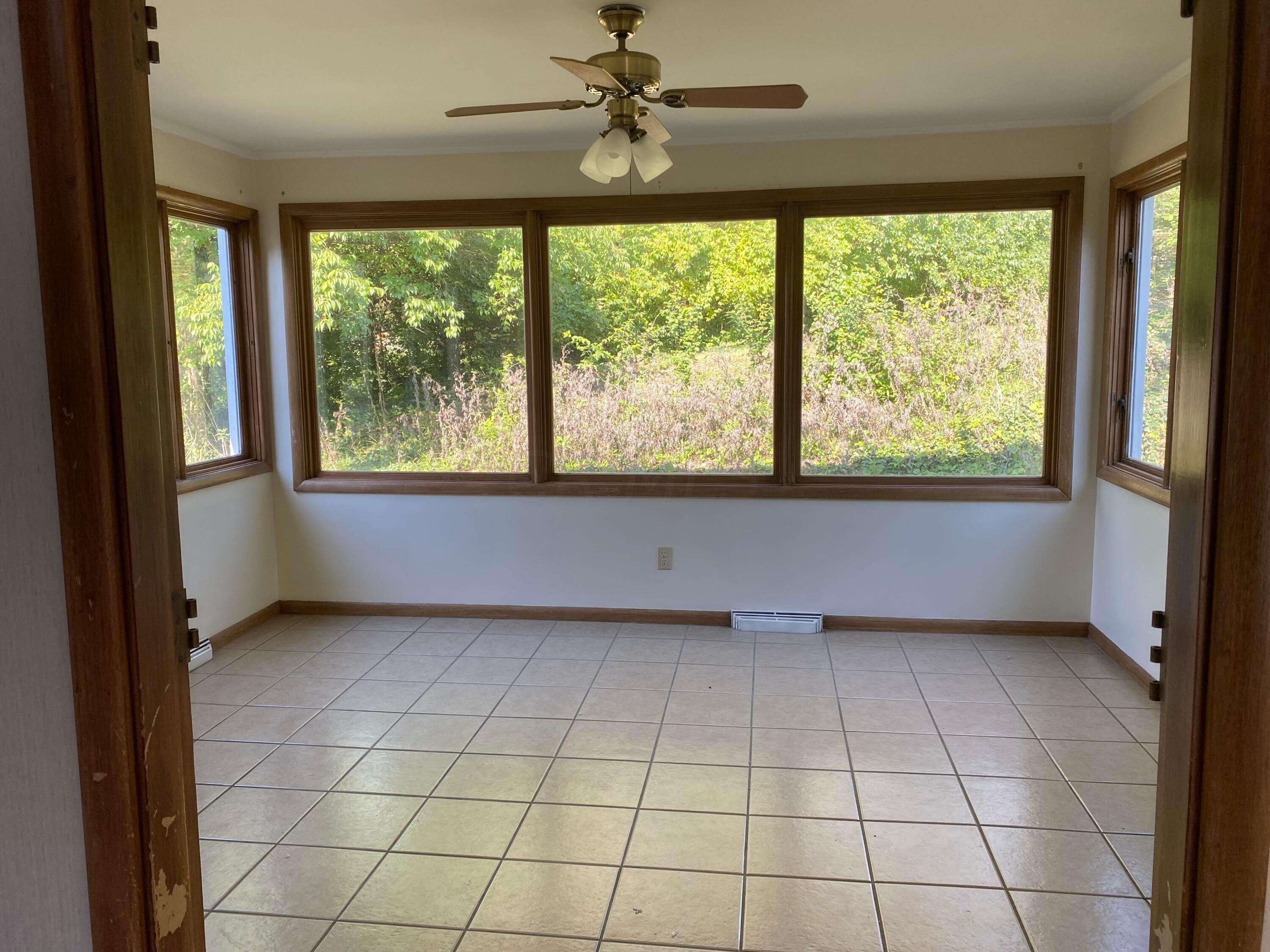 2840 Charing Road Upper Arlington, OH 43221 - Photo 20 of 39 Updated Four-Season Room
