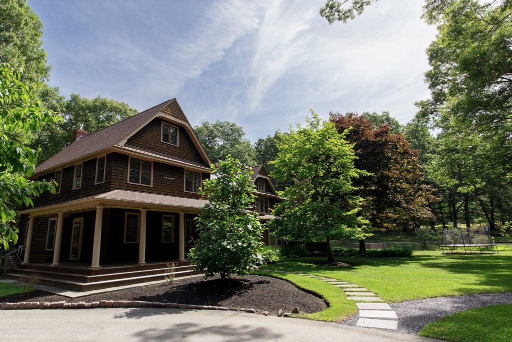 2 Spingler Way Hamilton, MA 01982 - Photo 34 of 37