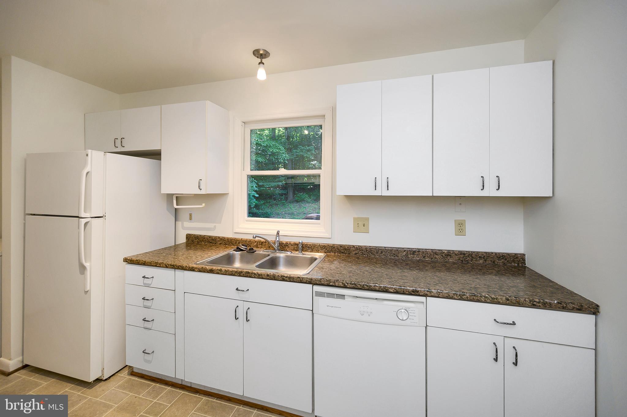 621 Harrison Circle Locust Grove, VA 22508 - Photo 15 of 34