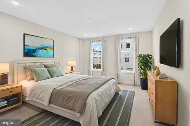 $600,000 | 21805 Croxley Terrace, Broadlands, VA 20148