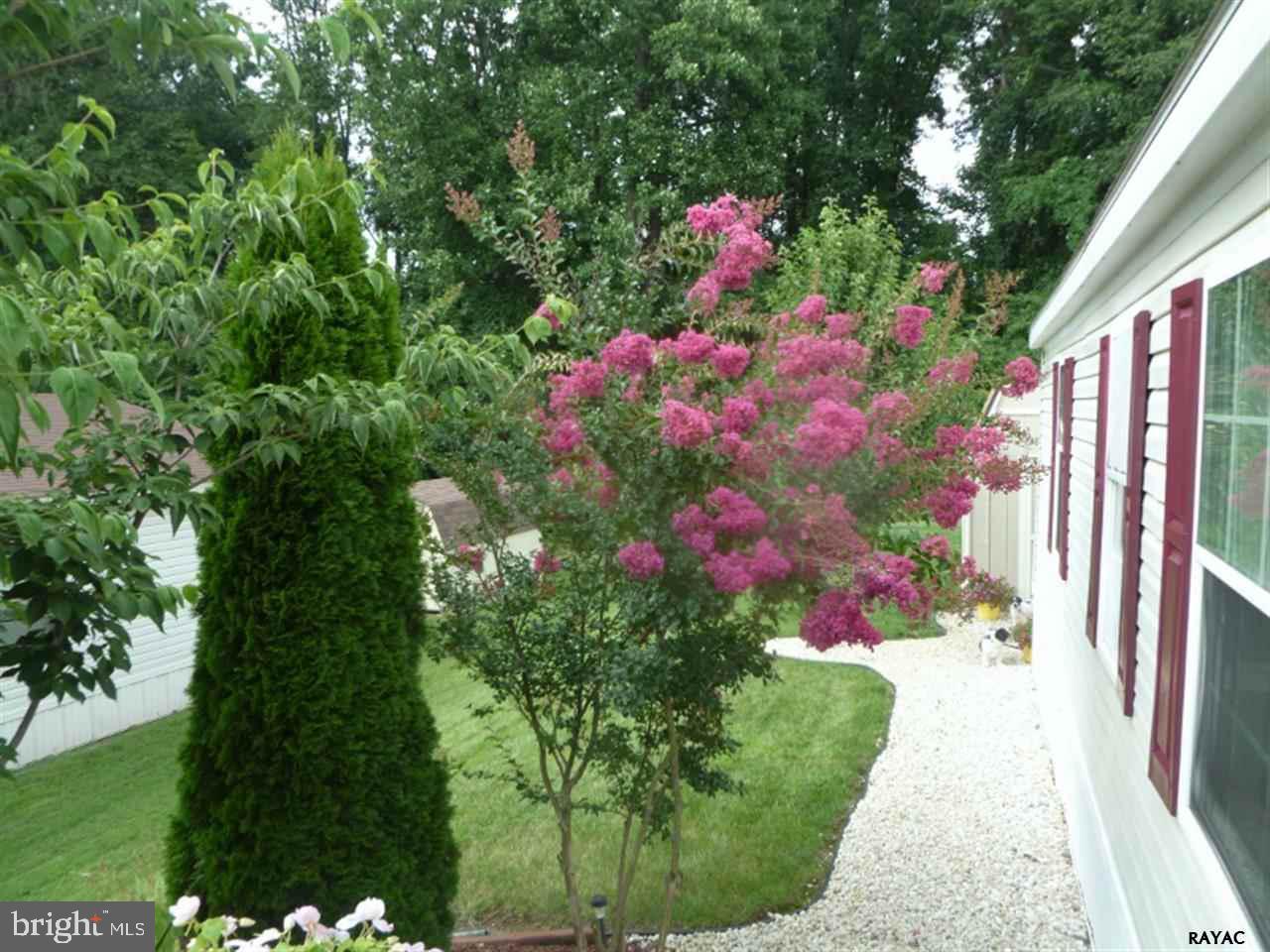 677 Cassel Road, Unit 166 Manchester, PA 17345 - Photo 6 of 36 Gallery Image 6