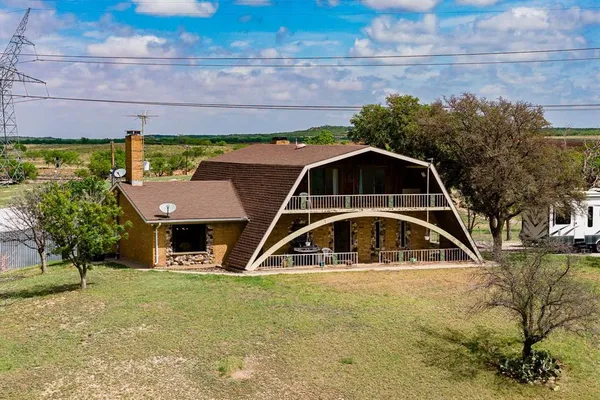 $575,000 | 326 County Road 121, Sweetwater, TX 79556