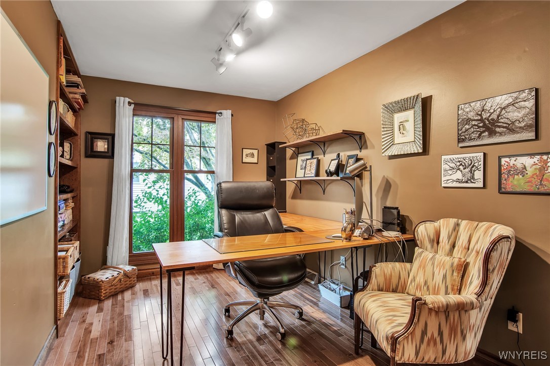 393 Glengrove Road Porter, NY 14174 - Photo 20 of 50 First floor office/den space